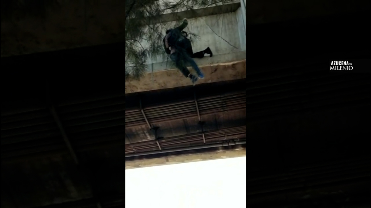 Policía CdMx evita suicidio de hombre en paradero del Metro Pantitlán