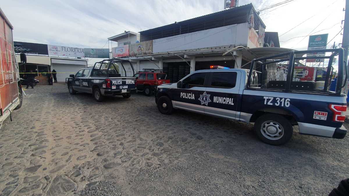 Un hombre armado llegó al local que está situado en una mini plaza comercial. (Juan Carlos Munguía)