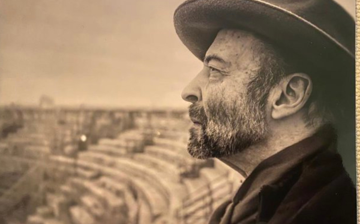 Muere congelado el fotógrafo René Robert tras caer al suelo y ser ignorado |Especial