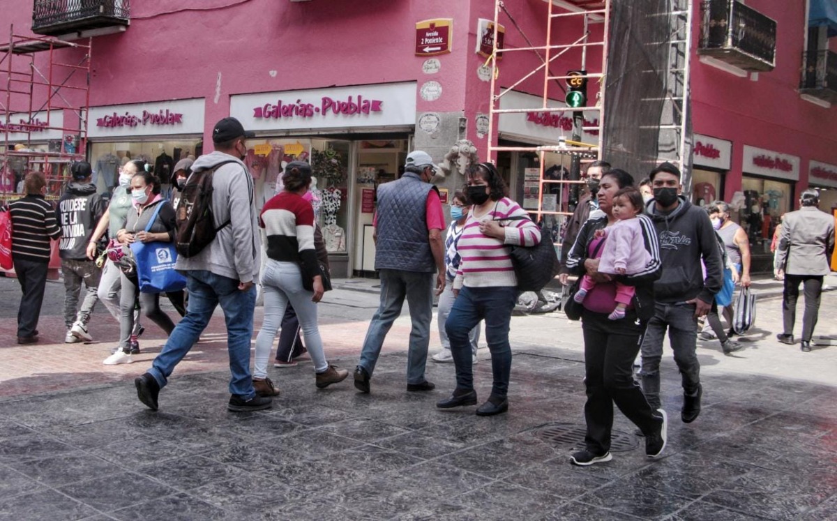 Puebla suma 963 contagios de covid en un día | Melanie Torres