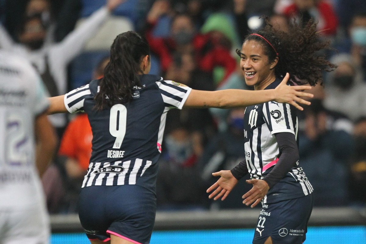 Rayadas golean a Mazatlán y suben al liderato de la Liga MX Femenil (Jorge López)