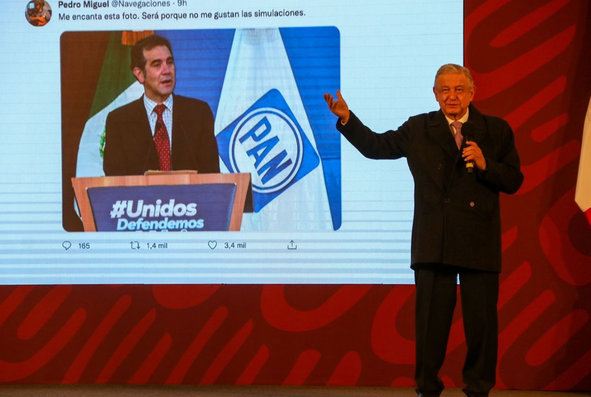 AMLO dice que Lorenzo Córdova “debería ser imparcial” tras asistir a reunión del PAN | Cuartoscuro
