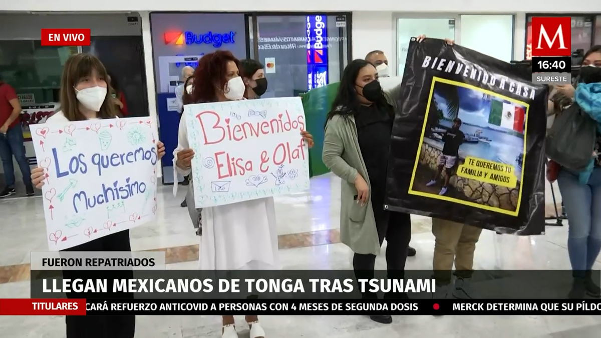 Familiares esperan a biólogos repatriados de Tonga