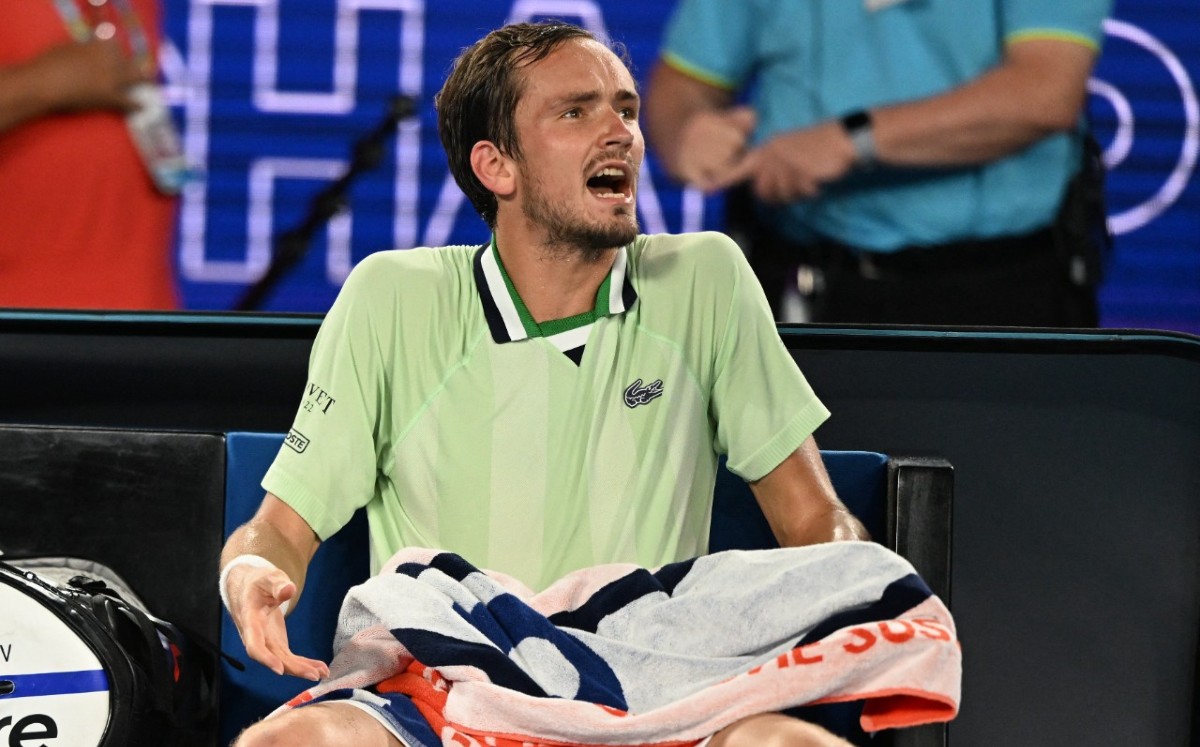 Daniil Medvedev recibe multa de 12 mil dólares por bronca con árbitro en Abierto de Australia (AFP)