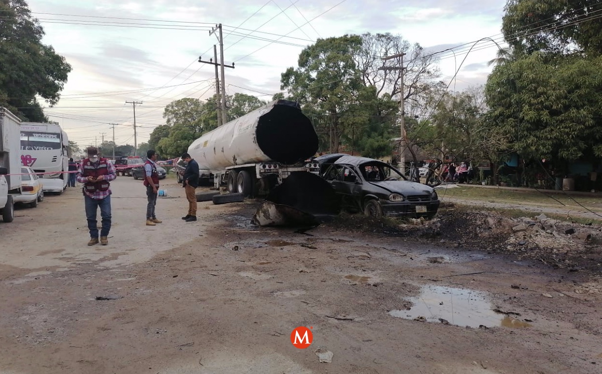 Explota pipa en Altamira; un vehículo fue alcanzado por el fuego. (Jaime Maya)