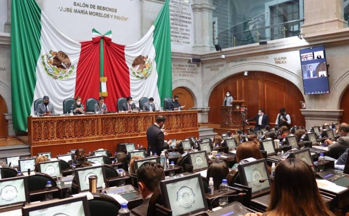 Lo que sigue aplazado es la autorización para enajenar 22 predios. (Especial)