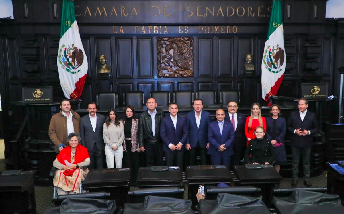 Los legisladores y dirigentes priistas llevaron a cabo su reunión plenaria en la antigua sede en Xicoténcatl. | Especial