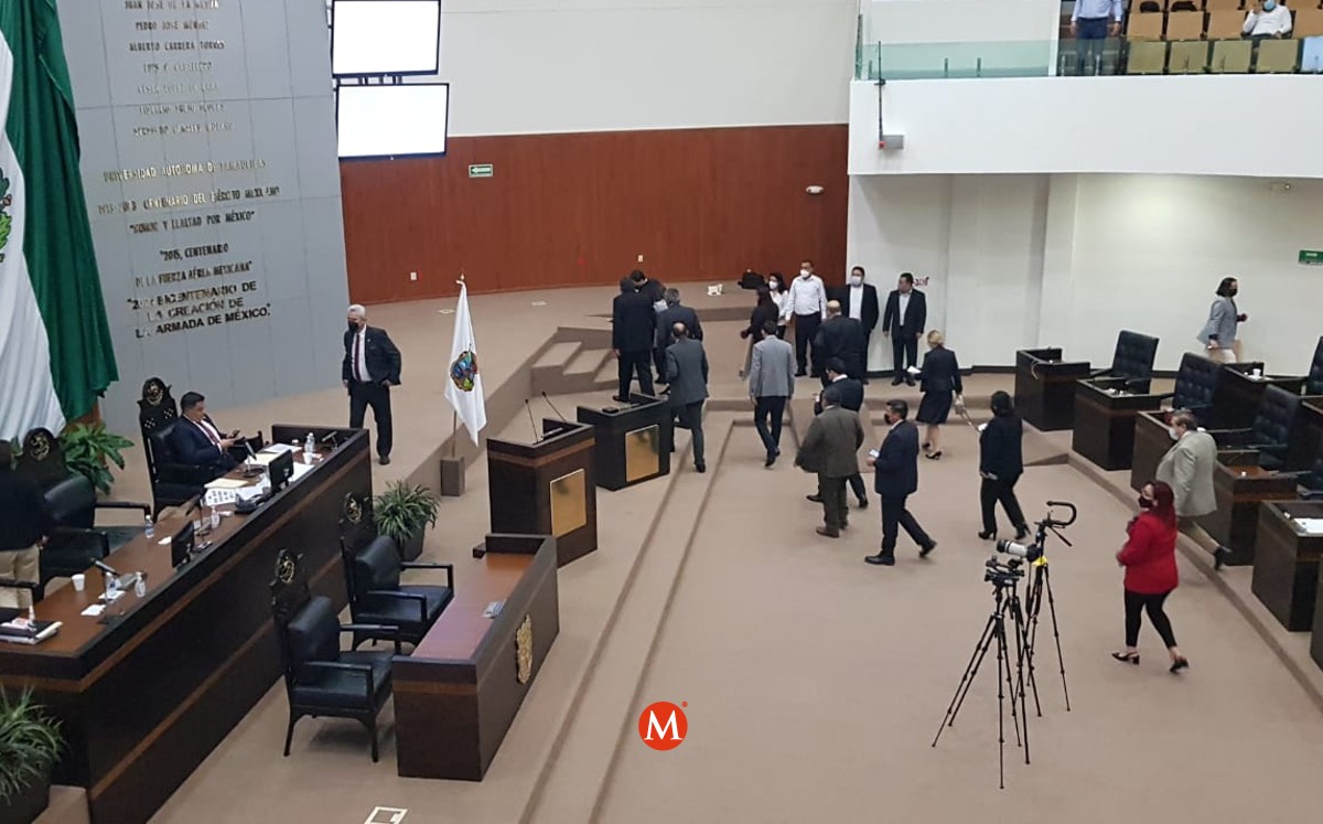 Bancada de Morena en Congreso de Tamaulipas se queda sola en la sesión del 1 de febrero de 2022. (Antonio Hernández)