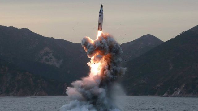 Japón y EU pactan cooperación por los misiles lanzados de corea del Norte  (EFE)