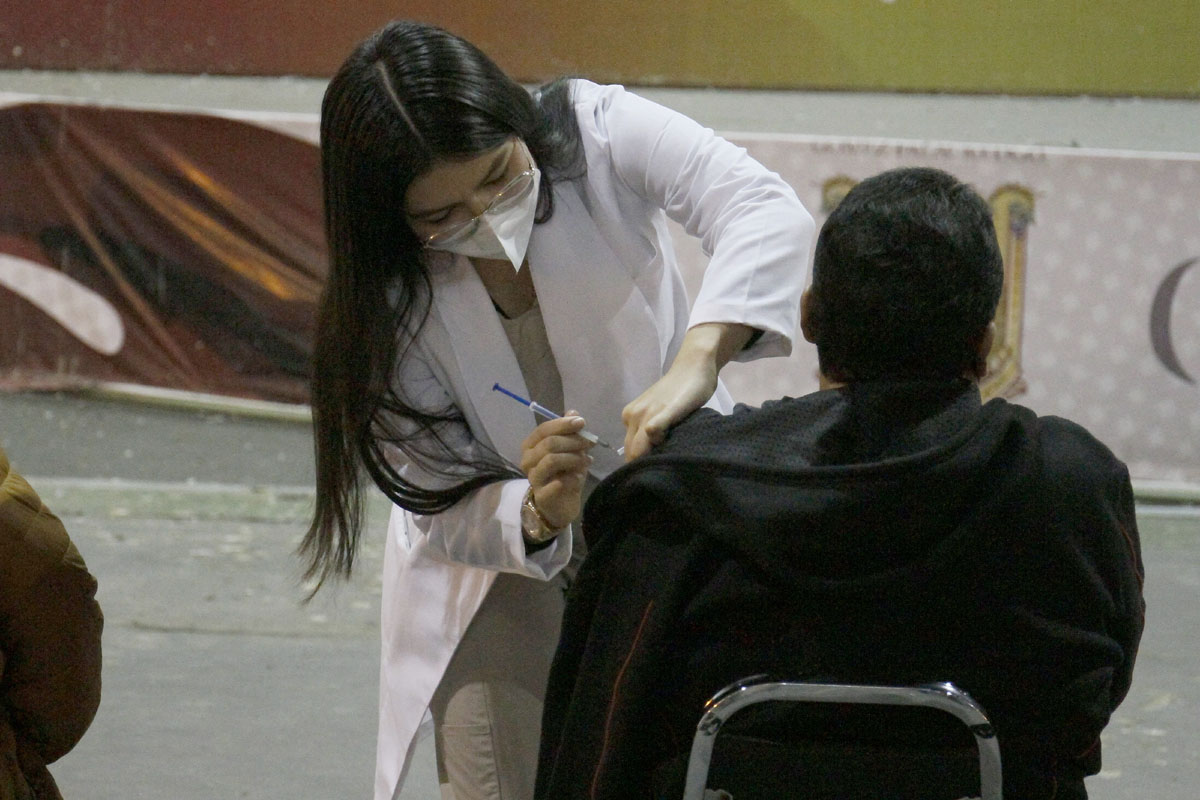 Al mismo tiempo se procedió la vacunación a los rezagados de primera dosis de 18 años y mujeres embarazadas. | Rolando Riestra