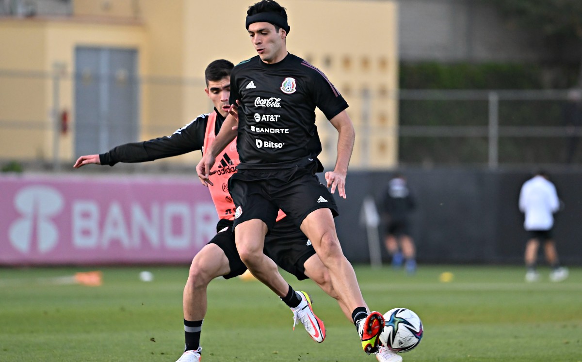 Raúl Jiménez vuelve; está listo para jugar con el Tri ante Panamá (Imago7)