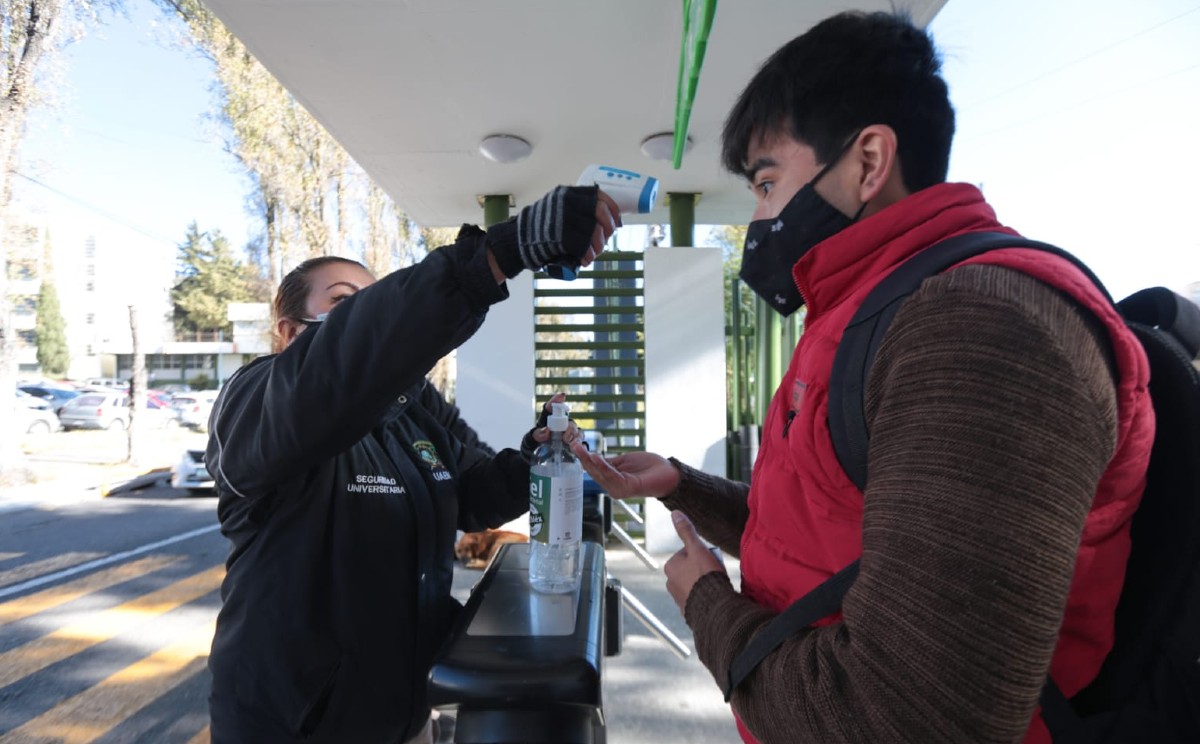 Reiterán que la participación responsable de la sociedad es primordial para evitar el aumento de casos. (Tania Contreras)