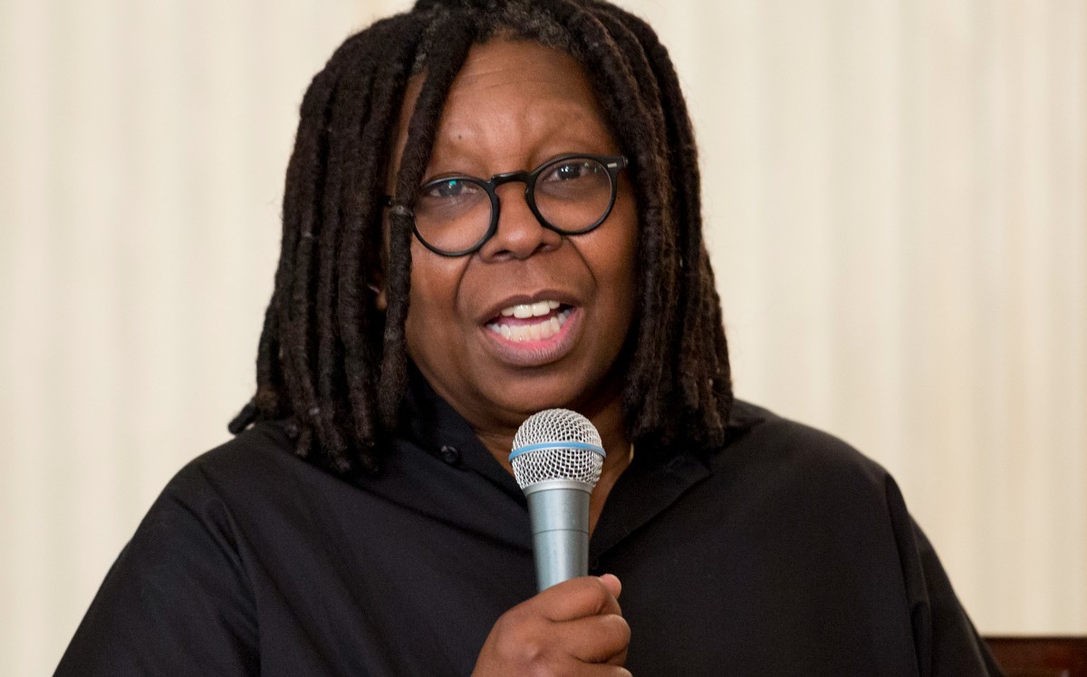 Whoopi Goldberg se disculpa por declaración sobre Holocausto (AP).