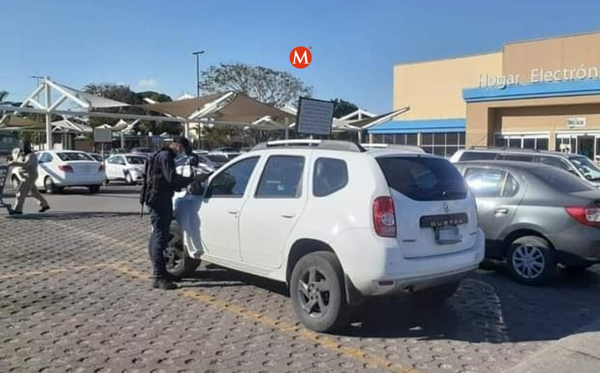 Policía Tamaulipas tiene operativo para detectar placas sobrepuestas. (Especial)