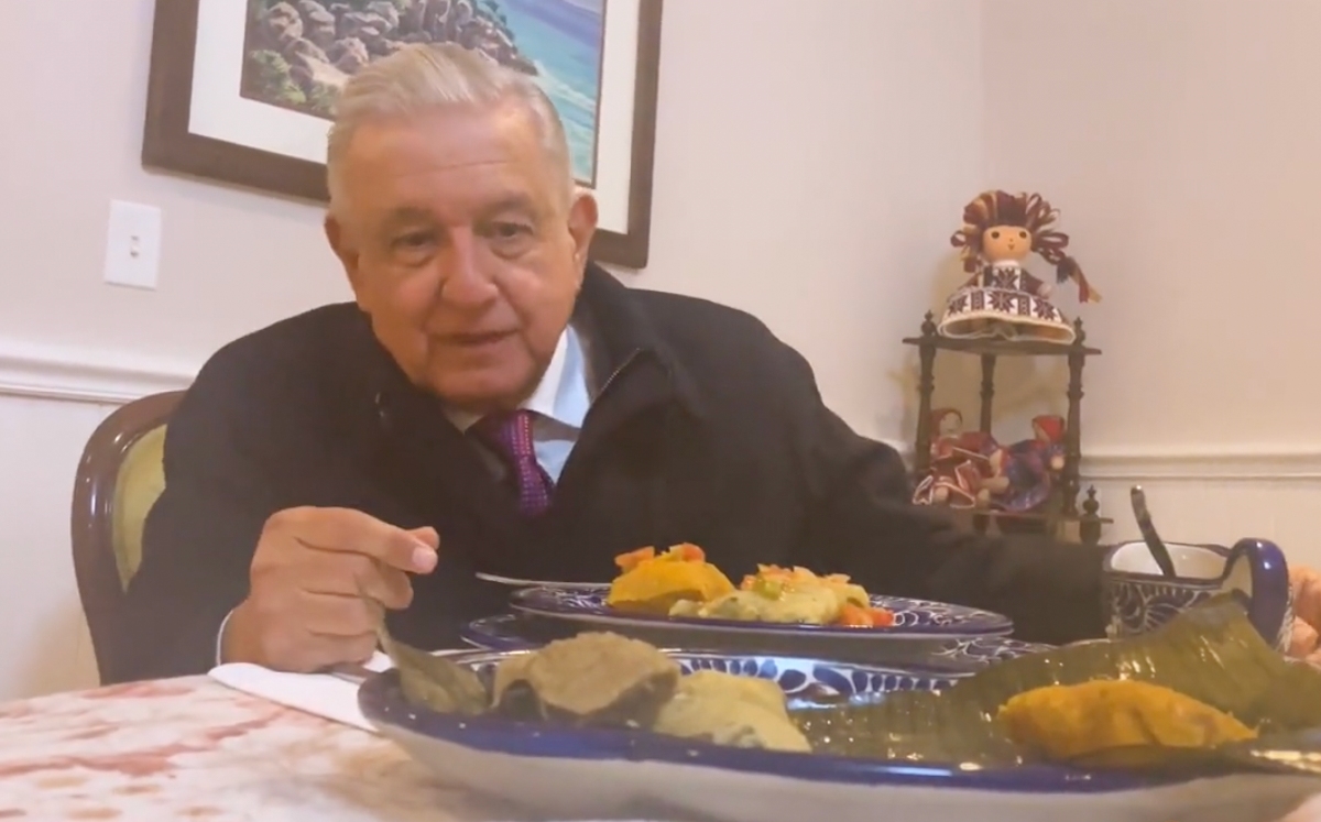 El Presidente ha expresado su gusto por los tamales típicos de Tabasco, de donde es originario. | Especial