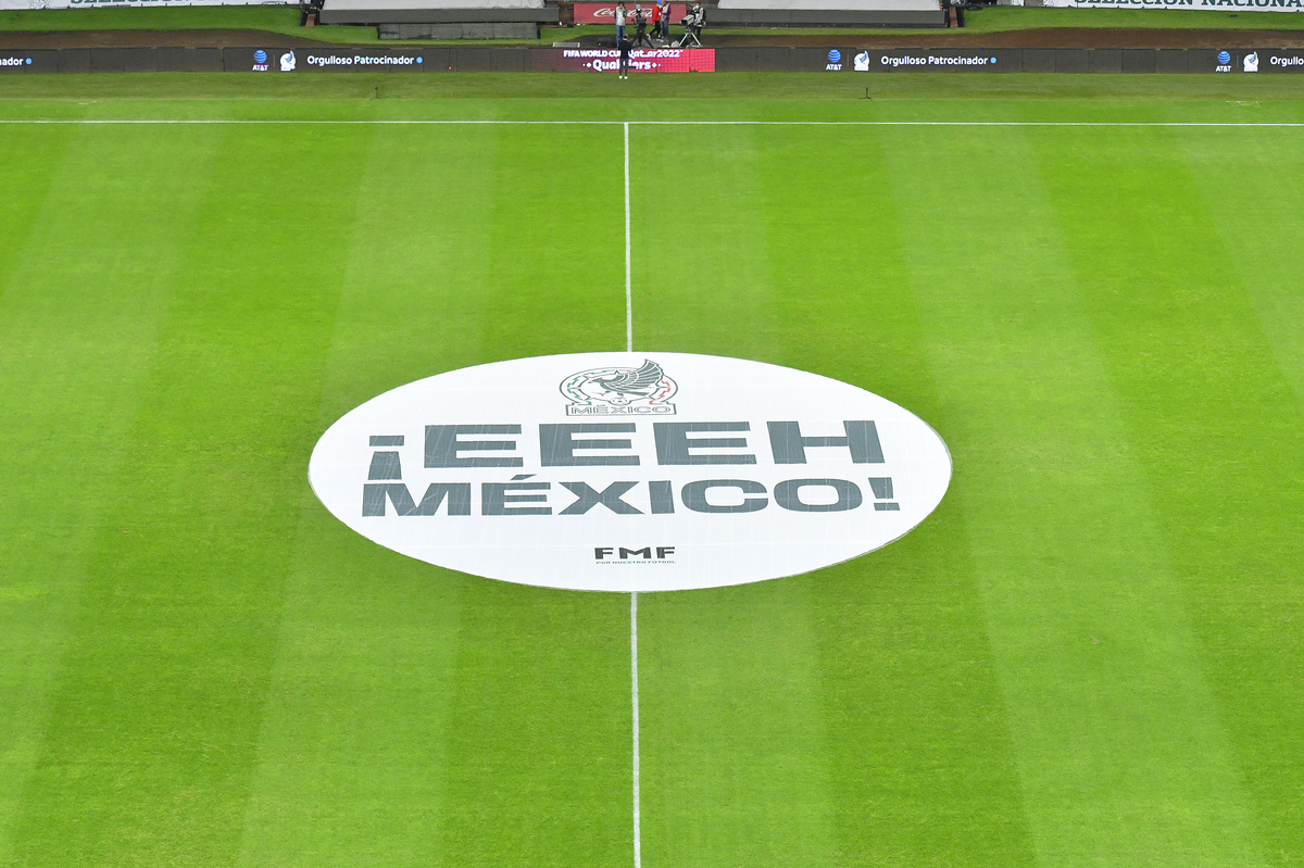 Expulsan aficionado del Estadio Azteca por entonar el grito homofóbico (Imago7)