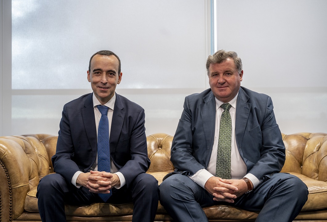 Miguel Sanz Cabrejas y Enrique Pascual García, director general y presidente del Consejo Regulador de Ribera del Duero. (Cortesía)