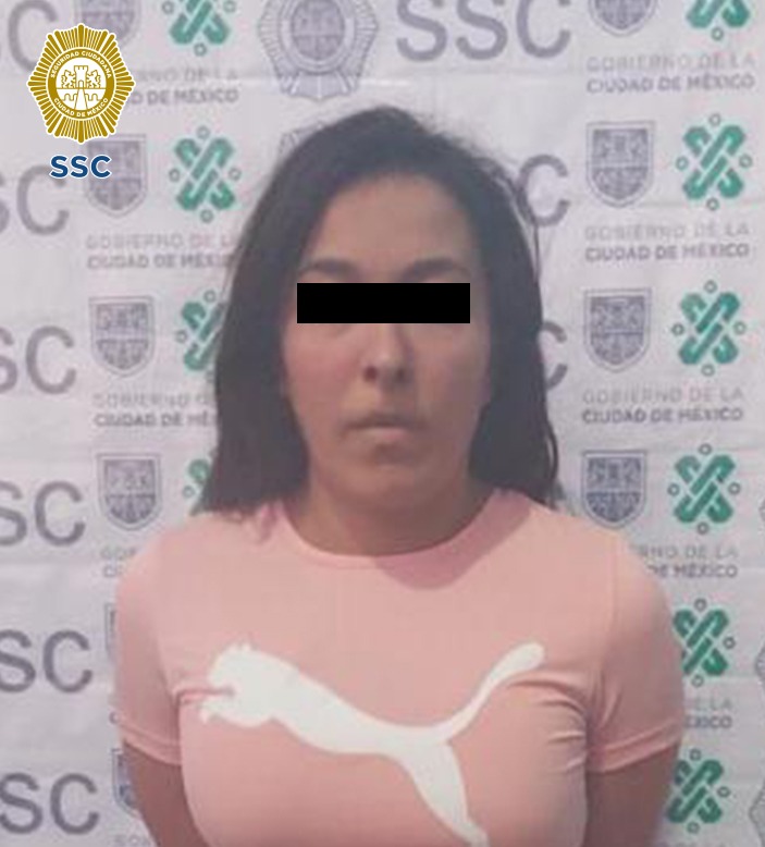 Mujer detenida por presuntamente vender droga en la colonia Morelos. (Especial)