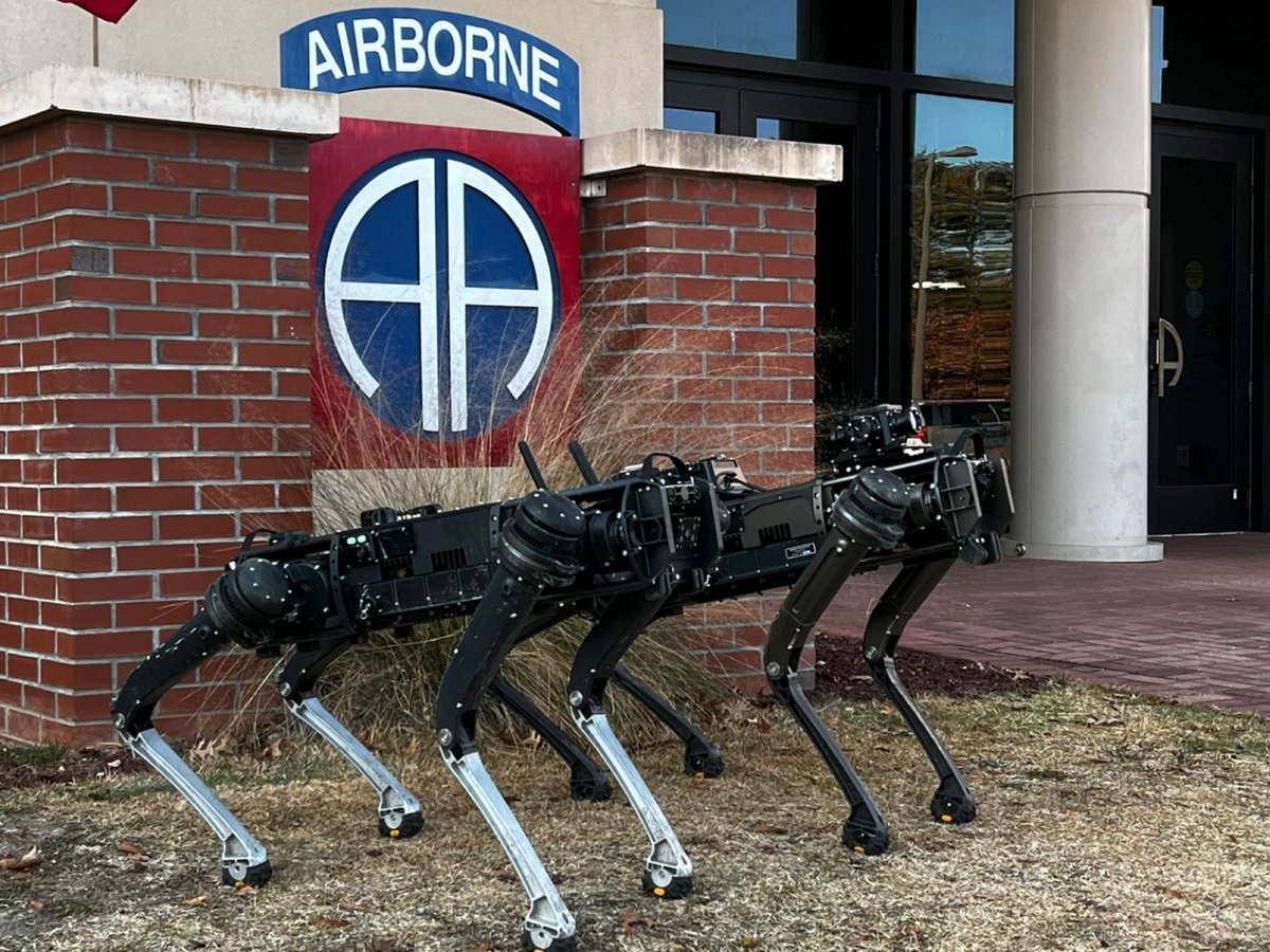 "Perros robot" brindarán apoyo a las autoridades fronterizas de la frontera EU-México. / Ghost Robotics vía Twitter.
