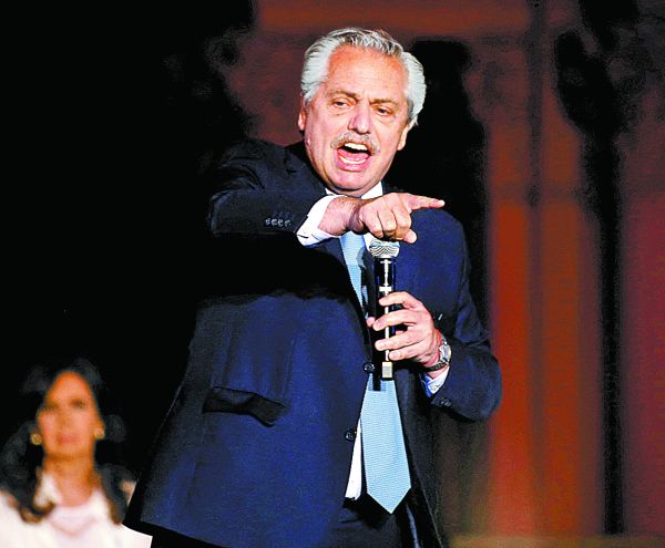 El presidente Alberto Fernández reestructuró la deuda de 65 mil mdd en 2020. REUTERS