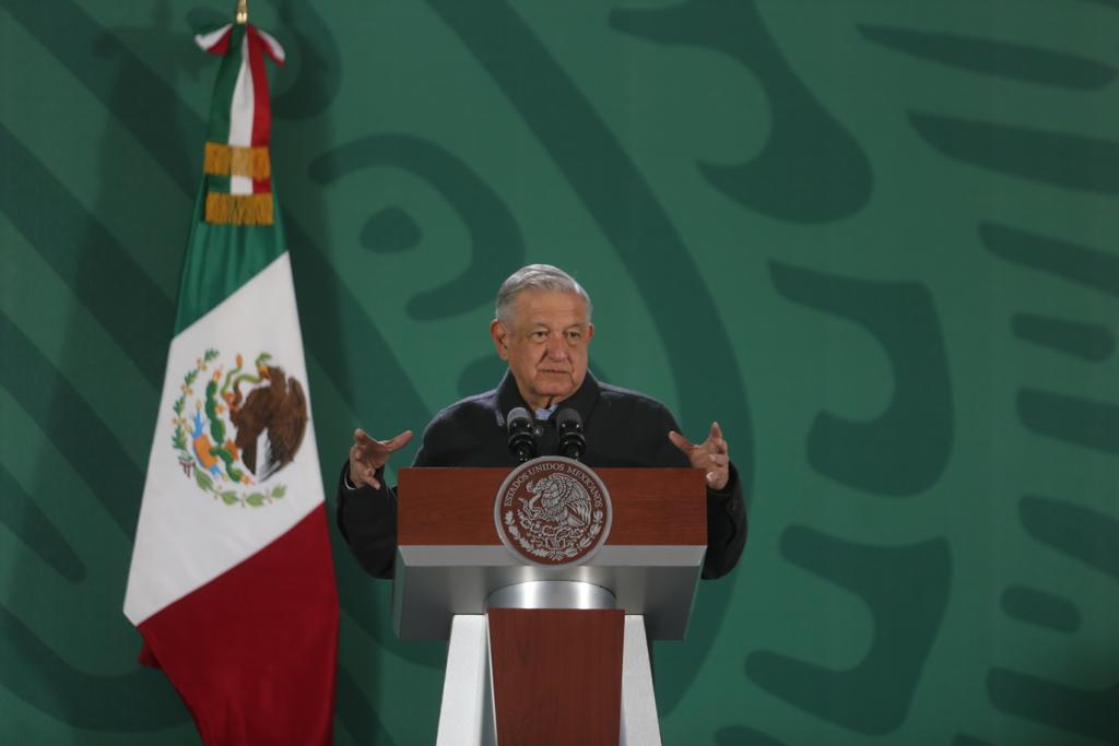 AMLO invita a Pedro Sola a participar en la revocación de mandato "si no está de acuerdo, a votar" | Jorge Carballo
