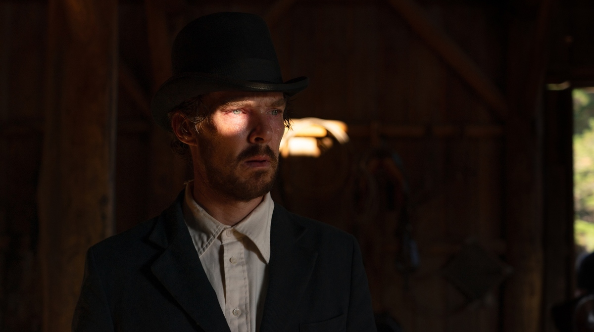 Benedict Cumberbatch en el poder del perro. / Netflix