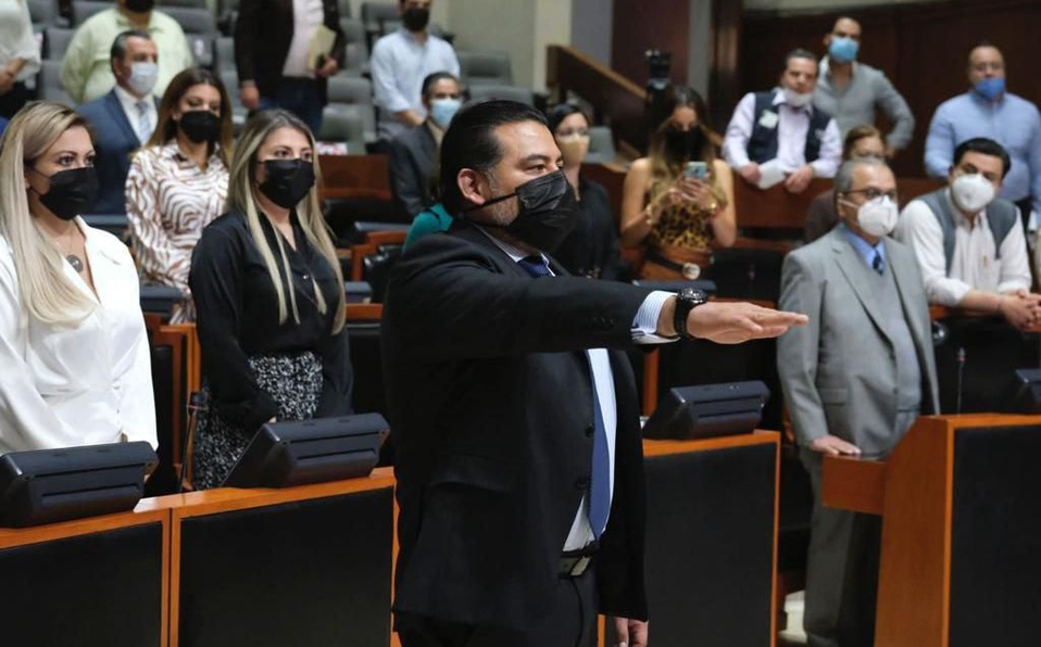 Méndez Ruiz asume como fiscal estatal en Jalisco