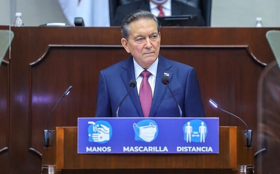Presidente de Panamá expresa respaldo a su canciller por polémica