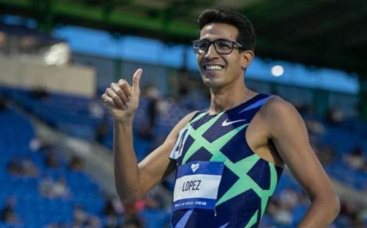 Tonatiu López gana y mejora marca personal en 800 metros (Cortesía)