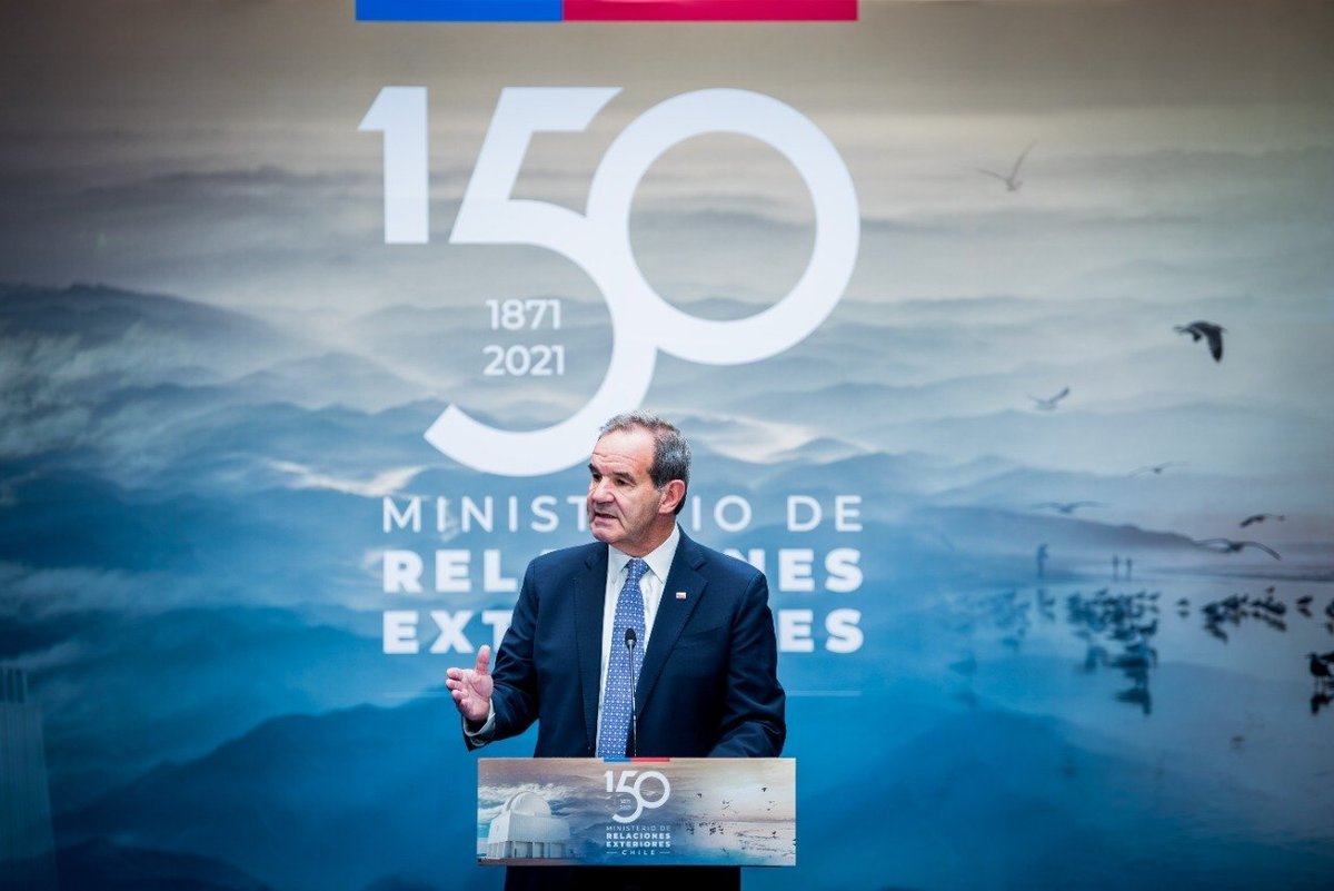 Andrés Allamand fue ministro de Relaciones Exteriores del gobierno de Sebastián Piñera. | Foto: Twitter de Andrés Allamand.