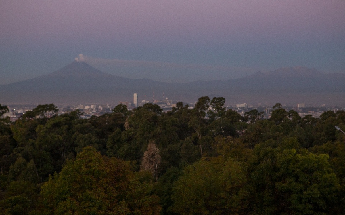 Presenta el volcán Popocatépetl 25 exhalaciones | Andrés Lobato
