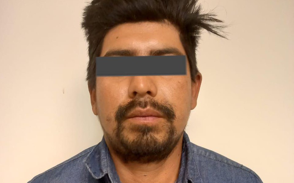 Rafael, de 28 años de edad, fue detenido en la colonia Colinas del Aeropuerto.