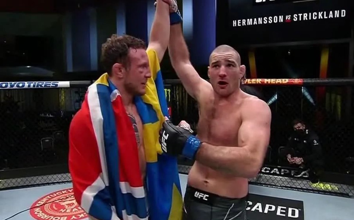 Sean Strickland se impone a Jack Hermansson en combate estelar de UFC Vegas 47 (Instagram)