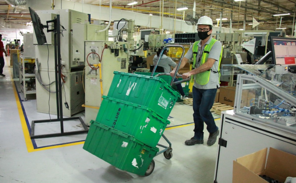 Industrias de manufactura crearon más empleos formales en Tamaulipas.