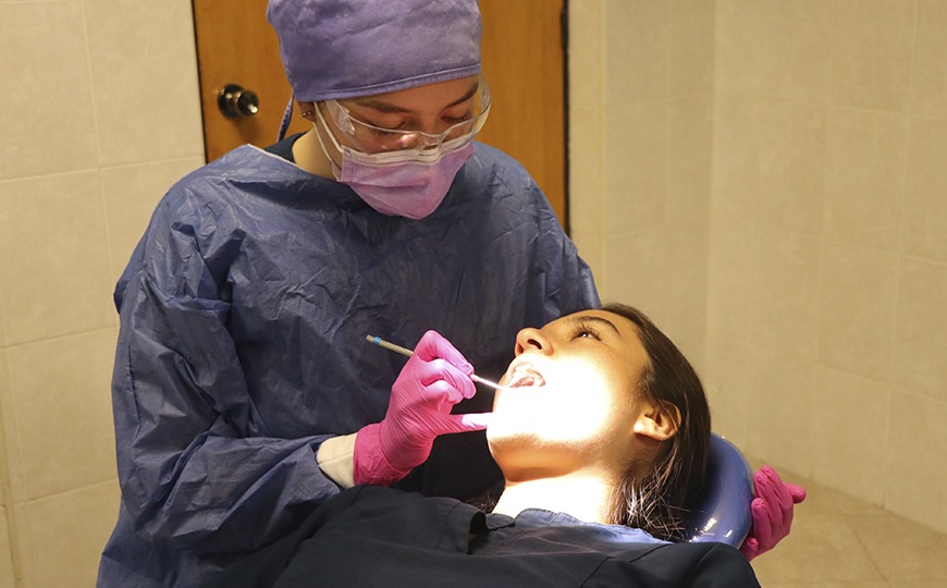 Aspectos de una consulta con un dentista | Especial