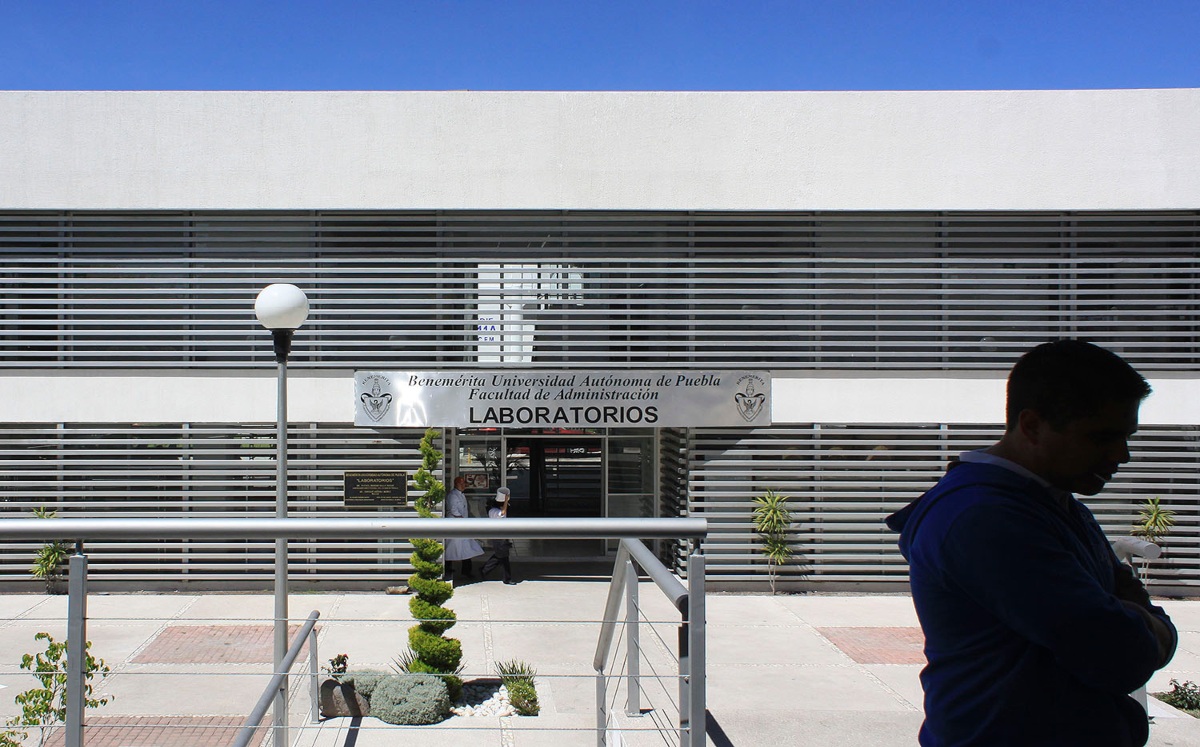 Plan de Desarrollo Institucional BUAP | Andrés Lobato