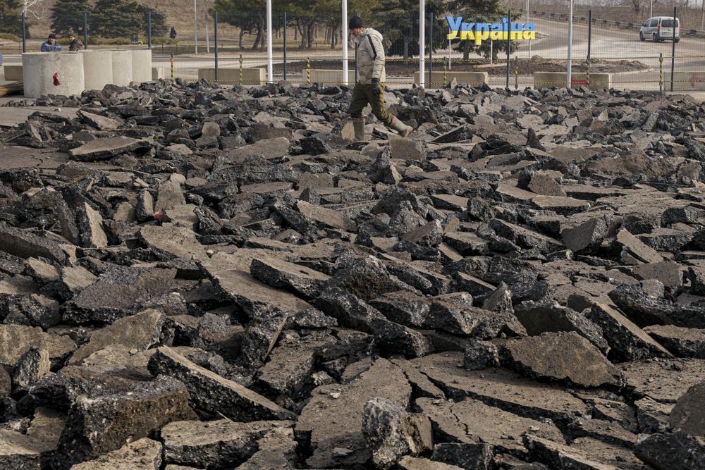 Anunciarán que todo el personal en la embajada de Kiev deberá abandonar el país. (AP)