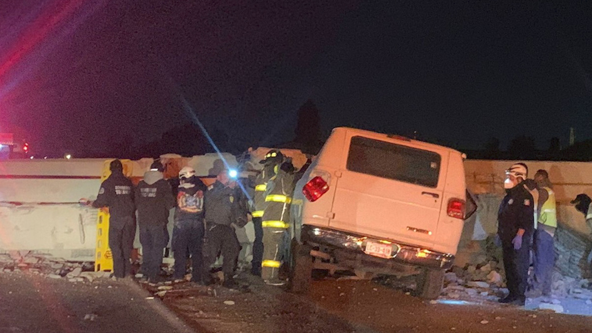 Colapsa puente vehicular en la México-Pachuca