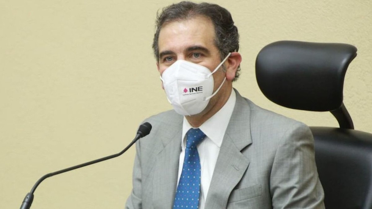 "Oh my goodness!": Córdova se mofa de Javier Hidalgo tras citar artículo en inglés