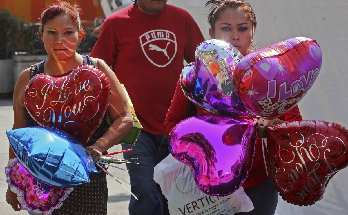 El STC pidió a los usuarios evitar que objetos como globos metálicos caigan en las vías. | Cuartoscuro