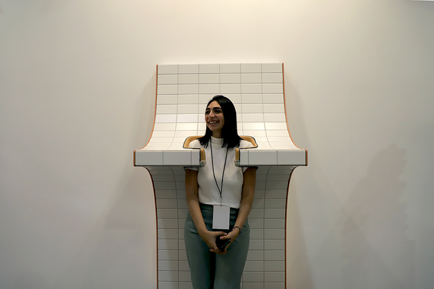 La galería regiomontana COLECTOR debutó en la sección principal con una experiencia multisensorial | Naomi Antonio