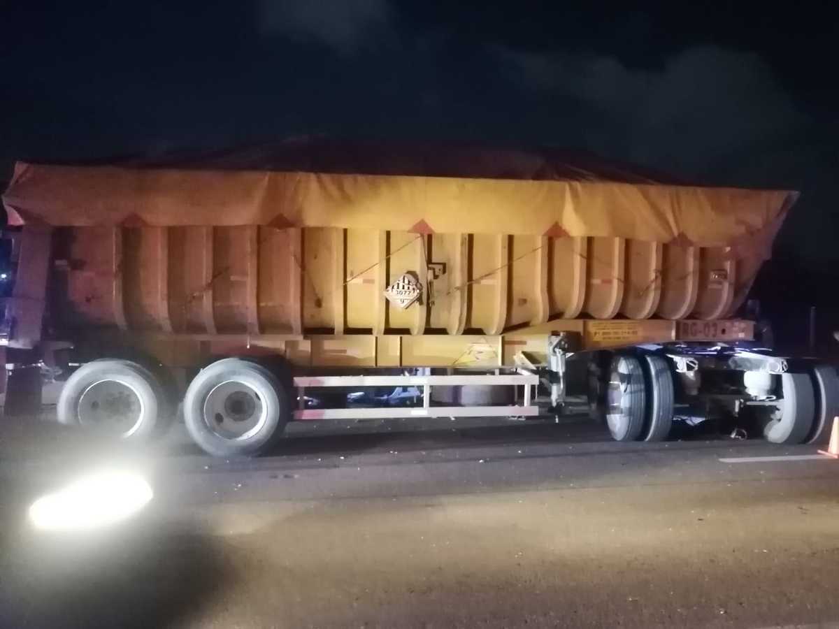 El vehículo se impactó con una urban 757 de la ruta Centro-Nuevo