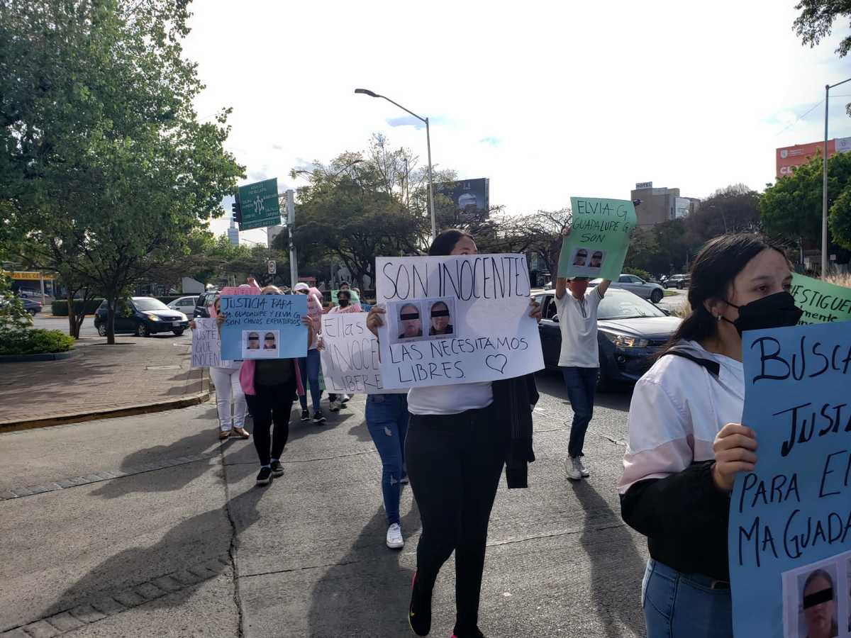 Marchan en favor de mujeres detenidas por caso Eduardo Salomón (Diana Barajas)
