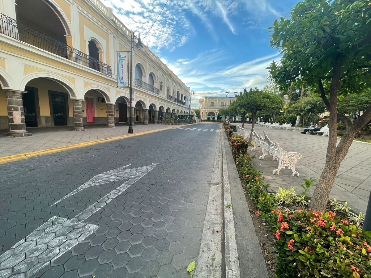 Negocios y turismo con afectaciones de hasta el 80% tras situación en Colima (Karla Víctoria Rodríguez)