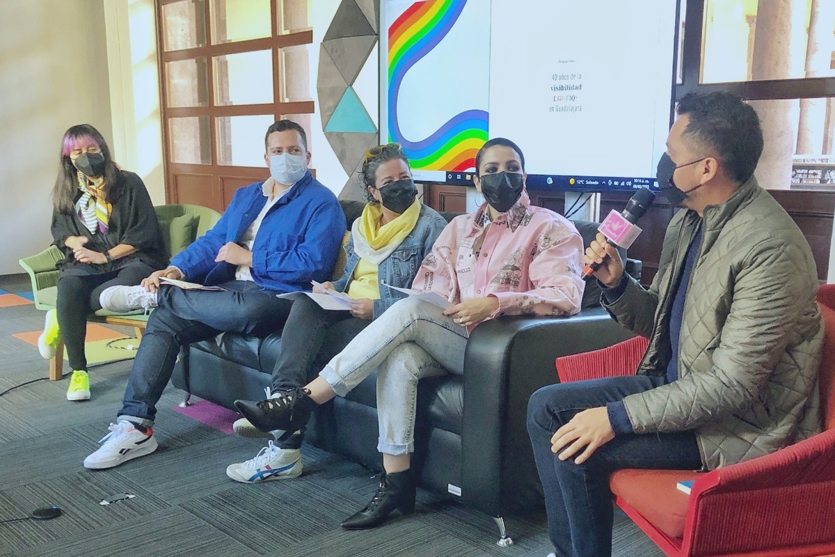La presentación de 'Presentes: 40 años de la visibilidad LGBTIQ+ en Guadalajara', se hizo en rueda de prensa. CORTESÍA