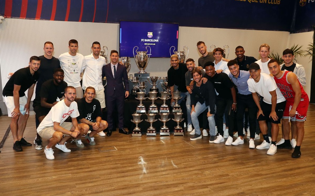 Por qué Sergiño Dest iba vestido de los Bulls en despedida de Messi (FC Barcelona)