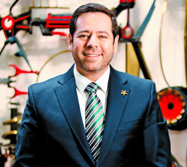 El presidente de la confederación será uno de los siete electores. Especial