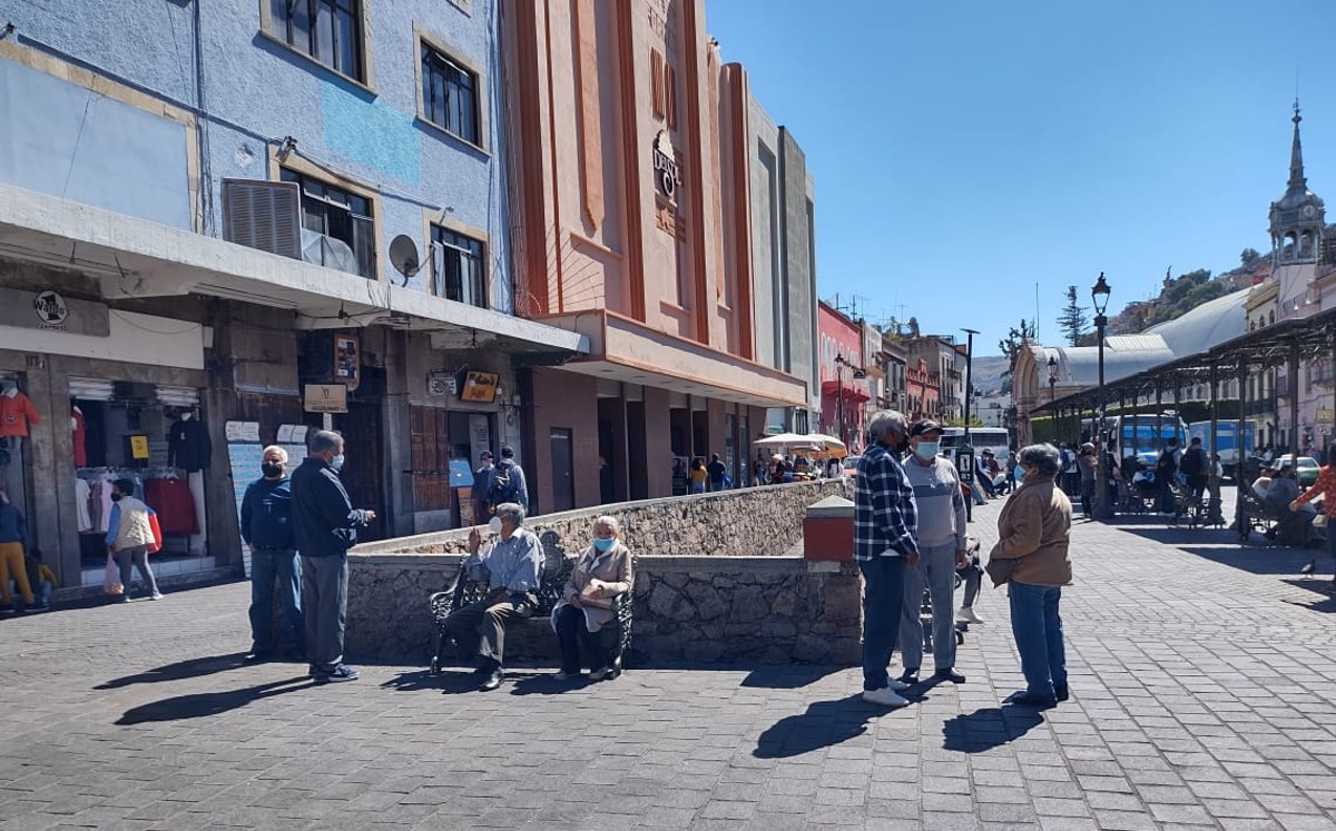 Habitantes en Guanajuato capital aseguran que la venta y consumo de drogas ha ido en aumento.- Dany Béjar.