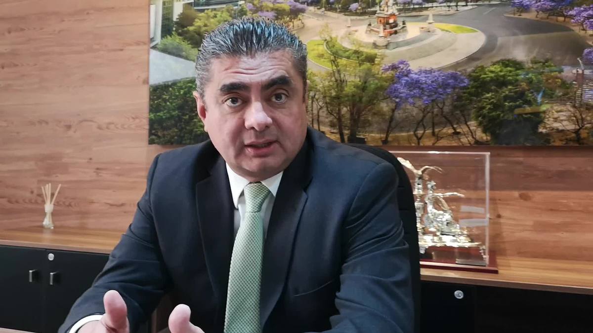 Luis Cházaro, coordinador de la bancada perredista en el Palacio de San Lázaro. (Especial)