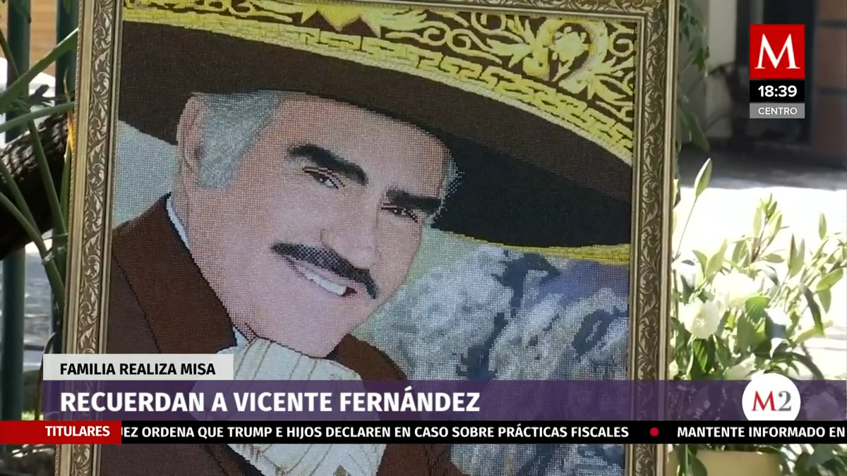 Celebran misa en honor a Vicente Fernández en Los tres potrillos